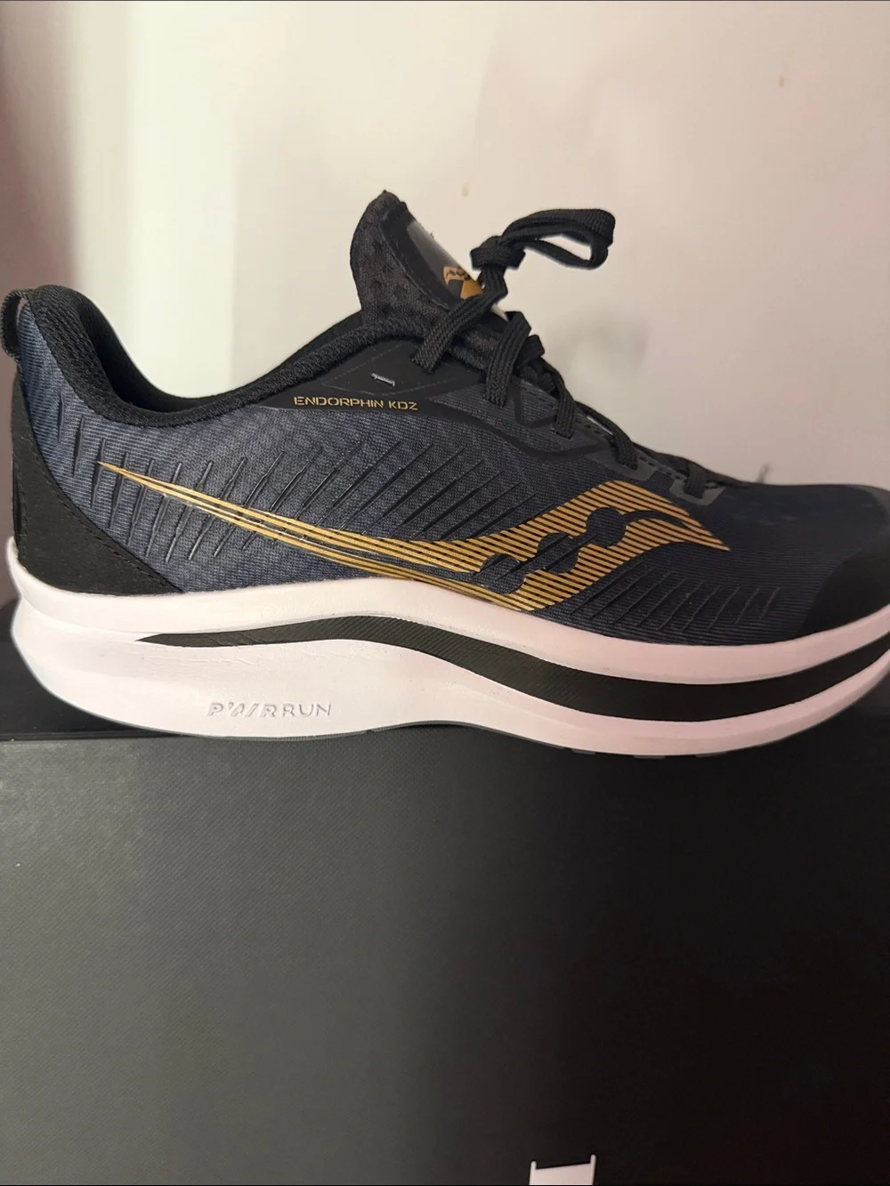 Saucony Endorphin KDZ Running Shoes - Black/Gold